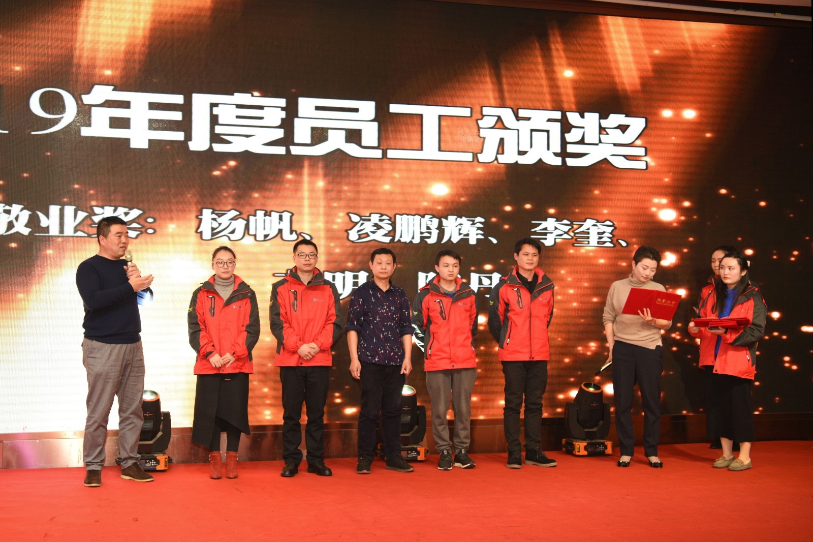 8ecc79eea1a698fc0941104c91dbc7d0.jpg